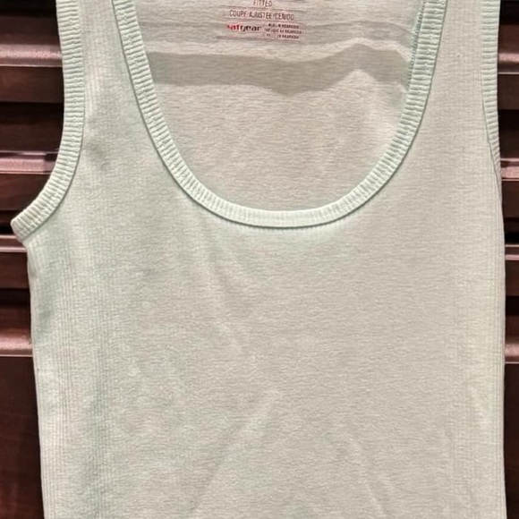 Under Armour tank top XS - Picture 4 of 4